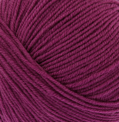 King Cole 
Luxury Merino DK