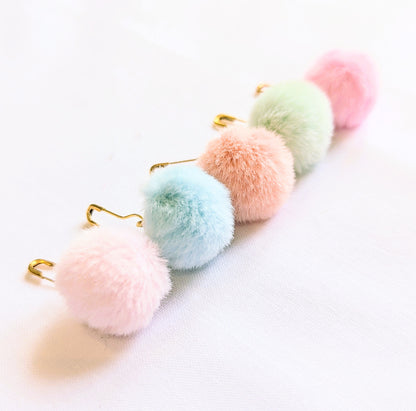 Pom Pom Stitch Markers