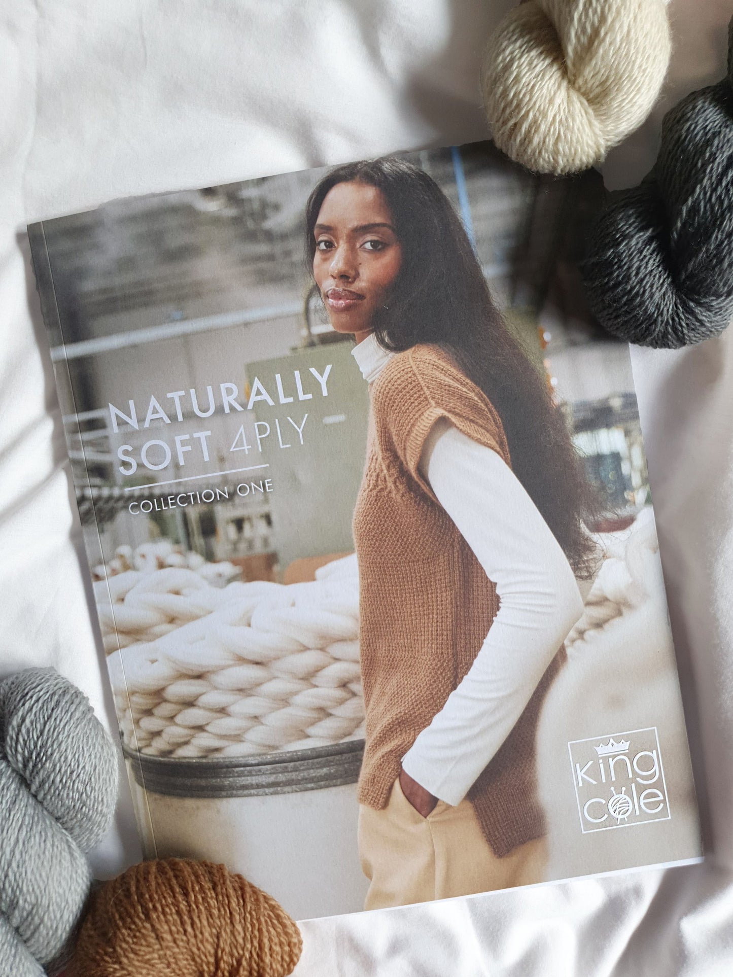 KING COLE KC - Naturally Soft 4Ply Pattern Book
