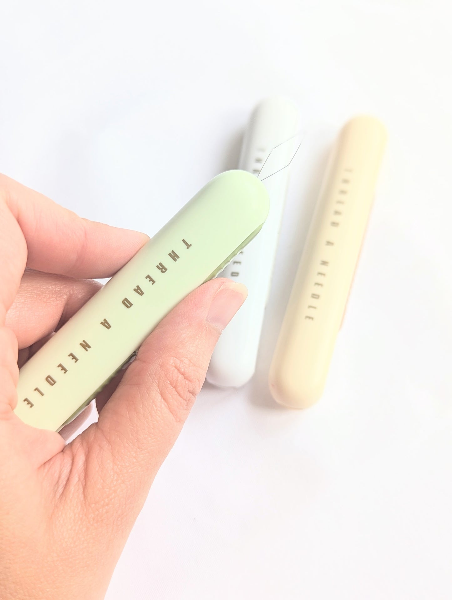2 in 1 Threader and Seam Ripper