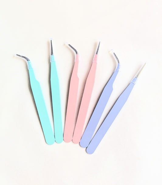 Tweezers