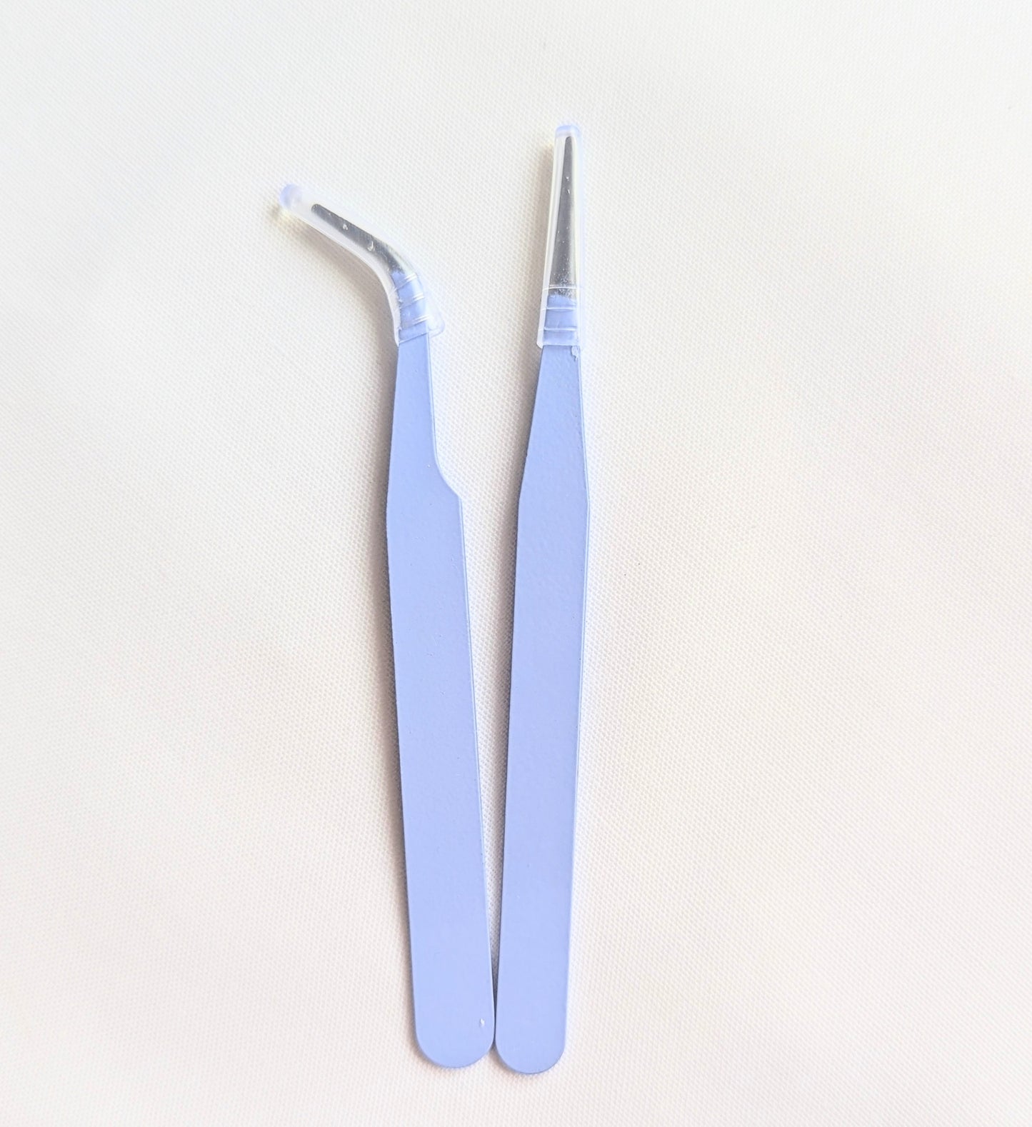 Tweezers